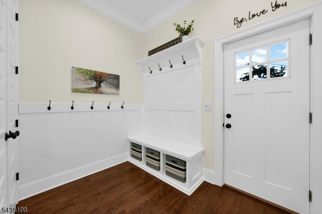 16 Schneider Ln, Montville Twp., NJ 07045