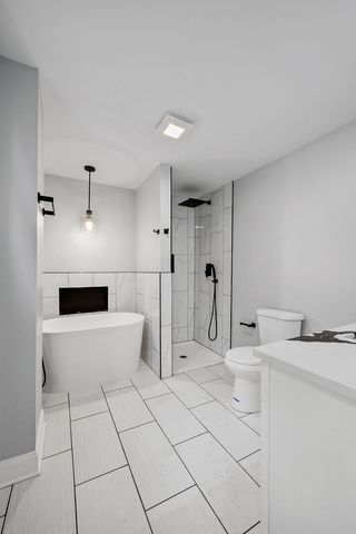 64 E 102ND Place, Chicago, IL 60628