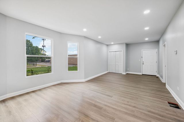 64 E 102ND Place, Chicago, IL 60628