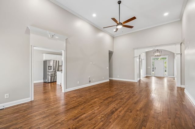 2323 Calderwood Ct, Murfreesboro, TN 37130
