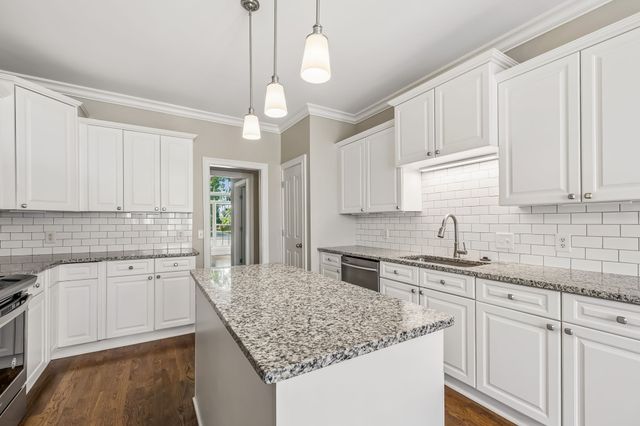 2323 Calderwood Ct, Murfreesboro, TN 37130