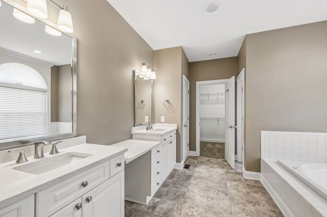 2323 Calderwood Ct, Murfreesboro, TN 37130