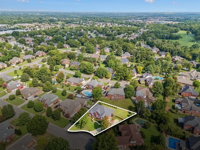 2323 Calderwood Ct, Murfreesboro, TN 37130