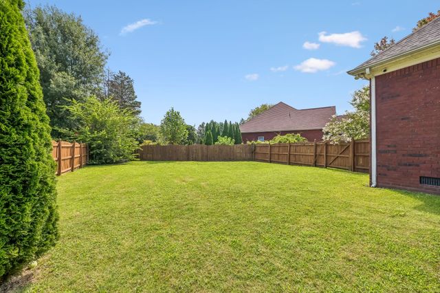 2323 Calderwood Ct, Murfreesboro, TN 37130