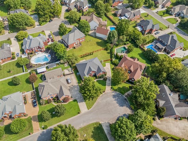 2323 Calderwood Ct, Murfreesboro, TN 37130
