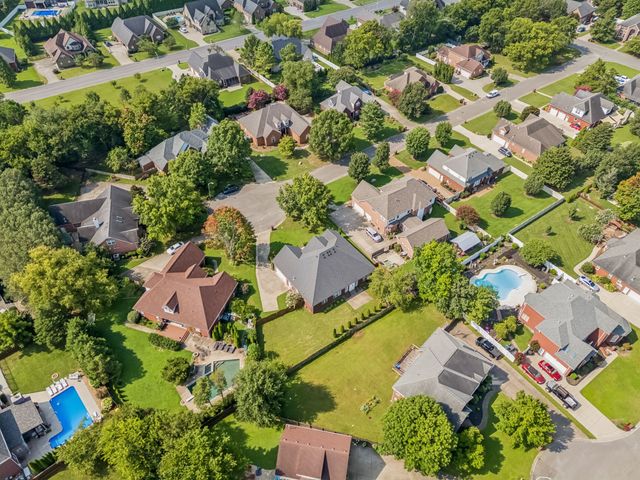 2323 Calderwood Ct, Murfreesboro, TN 37130