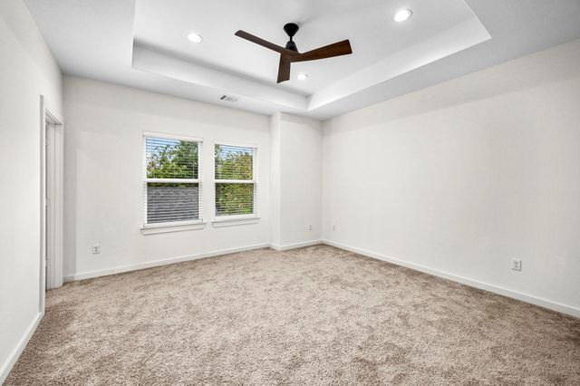 5700 Elysian Street, Houston, TX 77009
