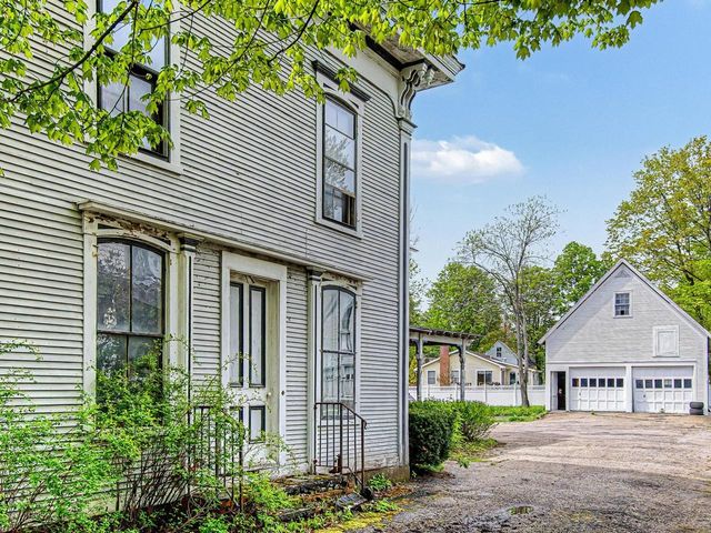 28 West Street, Bristol, VT 05443