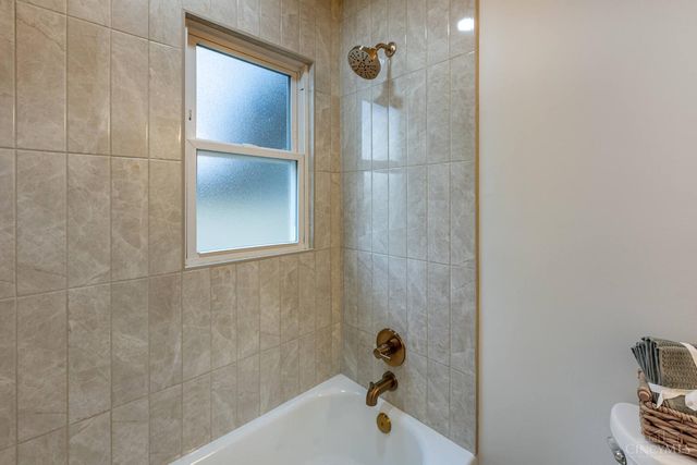 6207 Branch Hill Miamiville Road, Miami Twp, OH 45140