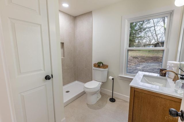 6207 Branch Hill Miamiville Road, Miami Twp, OH 45140