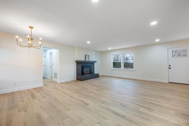 6207 Branch Hill Miamiville Road, Miami Twp, OH 45140