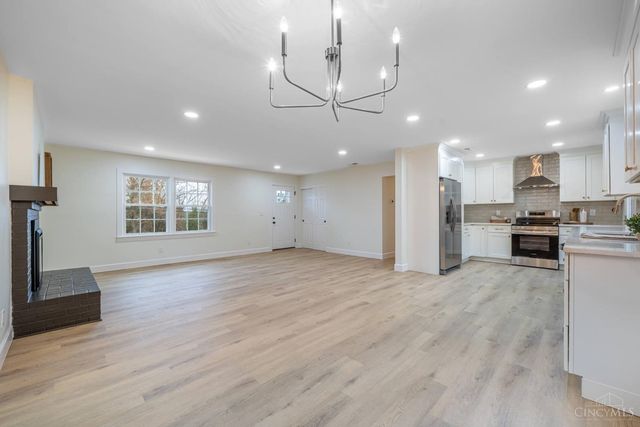 6207 Branch Hill Miamiville Road, Miami Twp, OH 45140