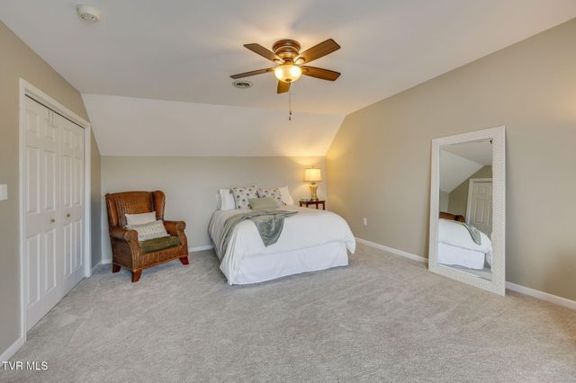 512 Hideaway Farm Road, Piney Flats, TN 37686