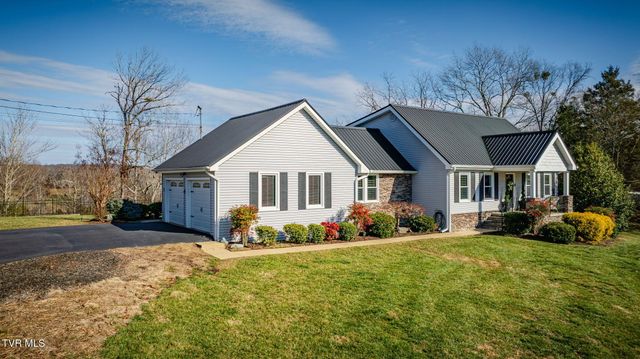 512 Hideaway Farm Road, Piney Flats, TN 37686