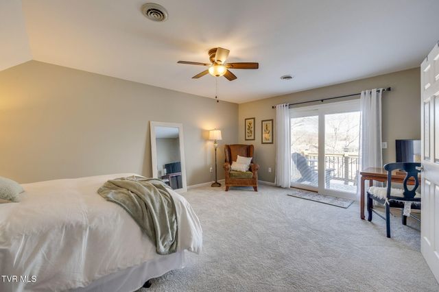 512 Hideaway Farm Road, Piney Flats, TN 37686