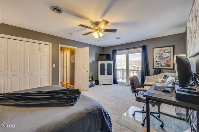 512 Hideaway Farm Road, Piney Flats, TN 37686