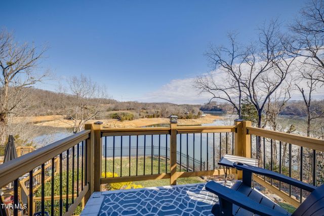 512 Hideaway Farm Road, Piney Flats, TN 37686