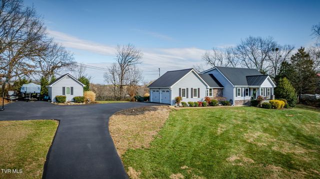 512 Hideaway Farm Road, Piney Flats, TN 37686