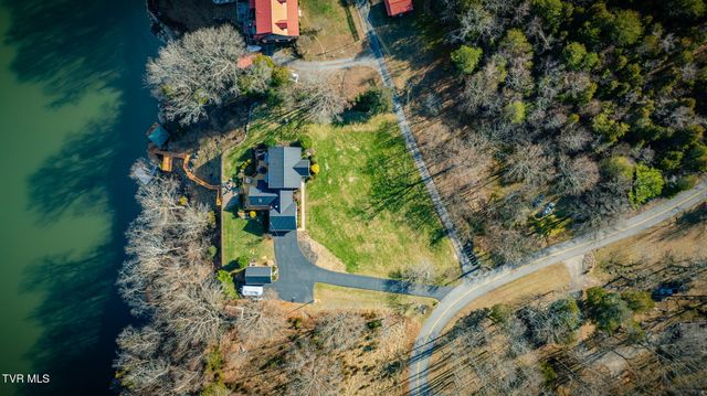 512 Hideaway Farm Road, Piney Flats, TN 37686