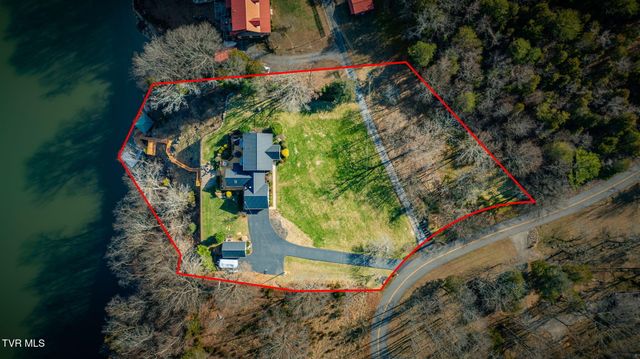 512 Hideaway Farm Road, Piney Flats, TN 37686