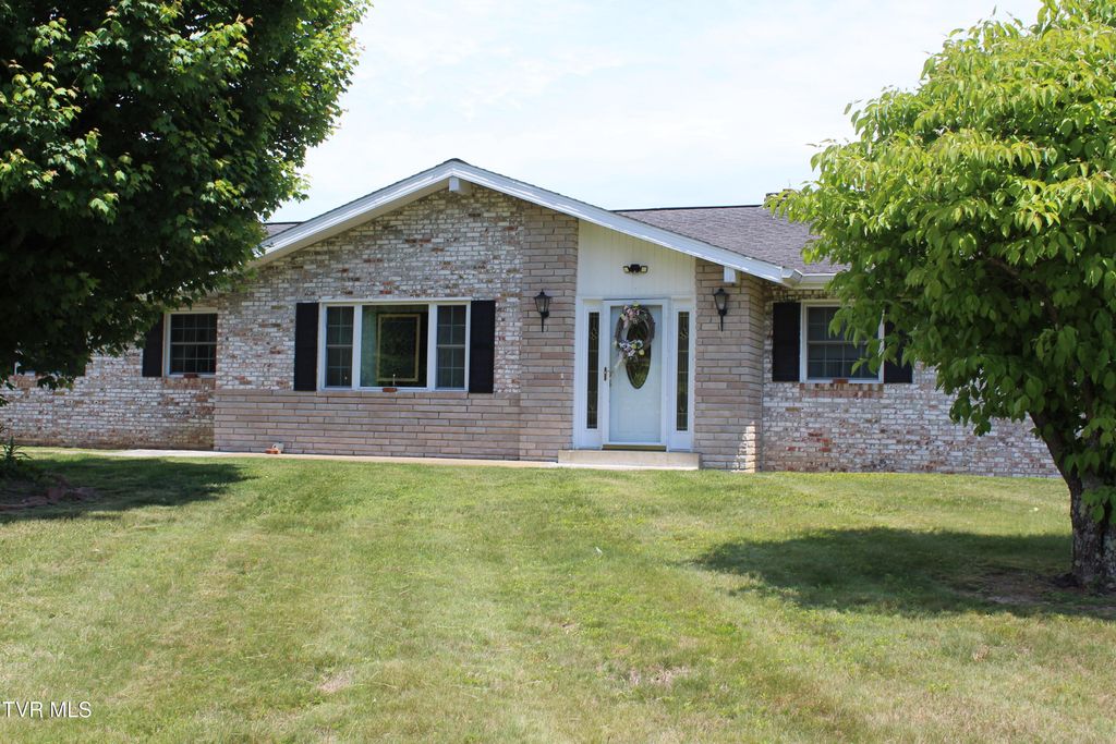 363 Sugar Run Road, Jonesville, VA 24263