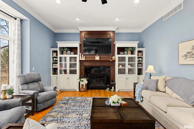 11308 N HICKORY WOODS Court, Dunlap, IL 61525