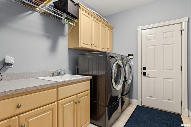 11308 N HICKORY WOODS Court, Dunlap, IL 61525