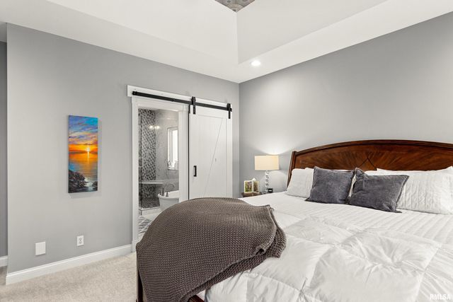 11308 N HICKORY WOODS Court, Dunlap, IL 61525