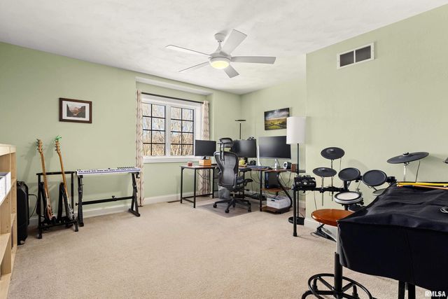 11308 N HICKORY WOODS Court, Dunlap, IL 61525