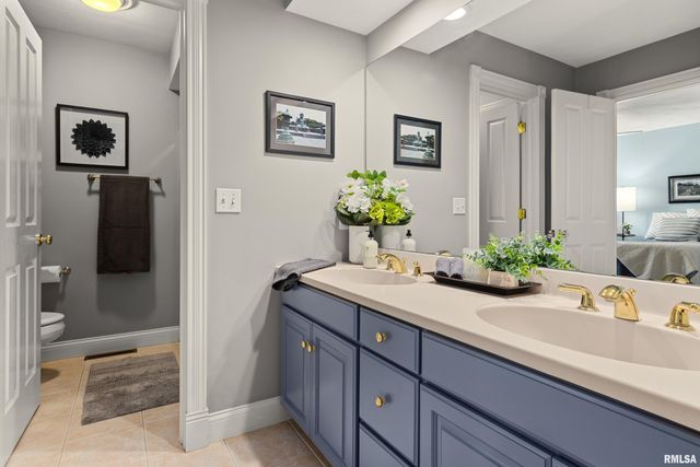 11308 N HICKORY WOODS Court, Dunlap, IL 61525