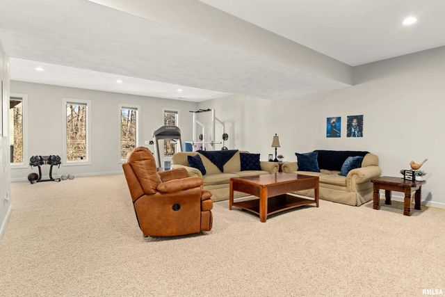 11308 N HICKORY WOODS Court, Dunlap, IL 61525