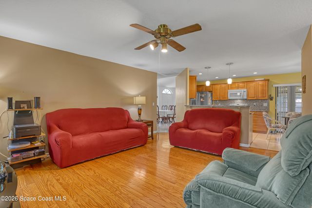 1354 Madoc Street NW, Palm Bay, FL 32907