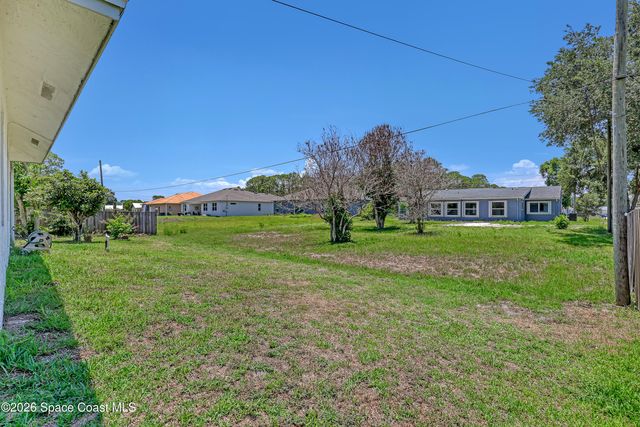 1354 Madoc Street NW, Palm Bay, FL 32907