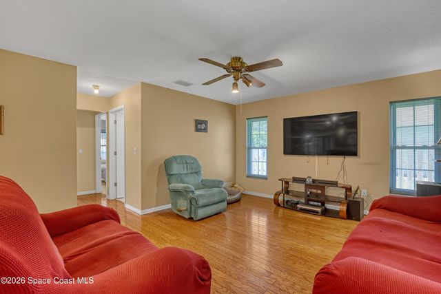 1354 Madoc Street NW, Palm Bay, FL 32907