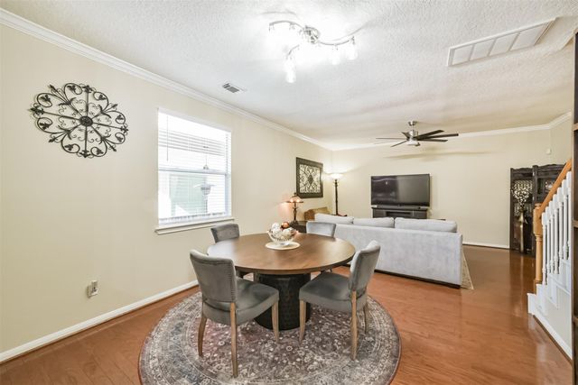 1430 W 24th Street, Houston, TX 77008