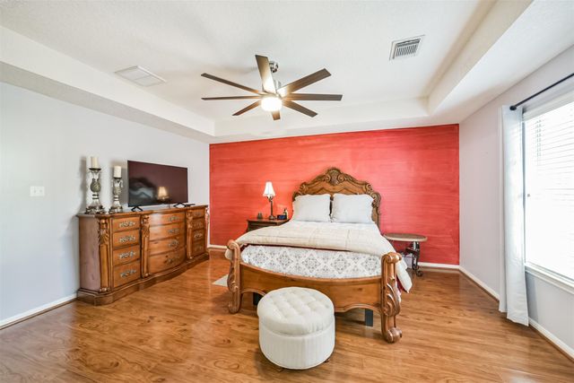 1430 W 24th Street, Houston, TX 77008