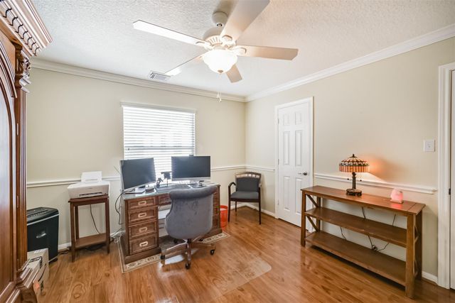 1430 W 24th Street, Houston, TX 77008