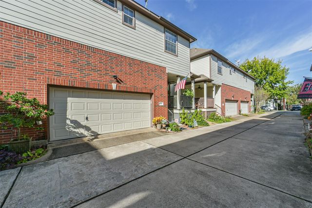 1430 W 24th Street, Houston, TX 77008