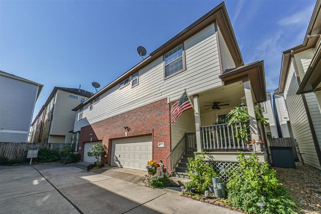 1430 W 24th Street, Houston, TX 77008