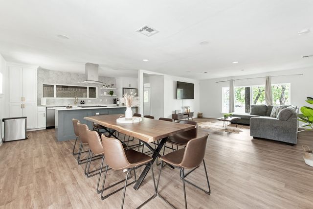 4252 Mccomas Road, Haltom City, TX 76117