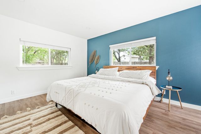 4252 Mccomas Road, Haltom City, TX 76117