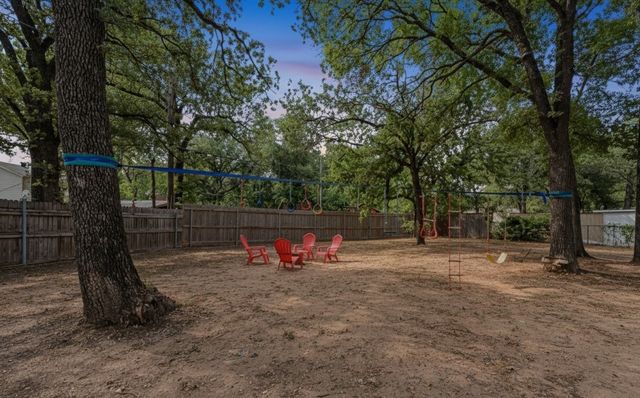 4252 Mccomas Road, Haltom City, TX 76117