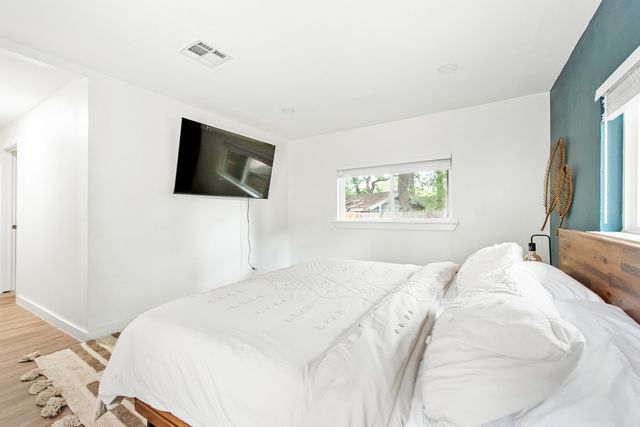 4252 Mccomas Road, Haltom City, TX 76117