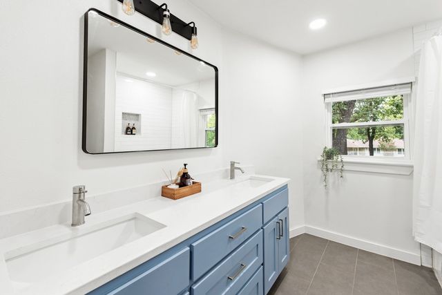 4252 Mccomas Road, Haltom City, TX 76117