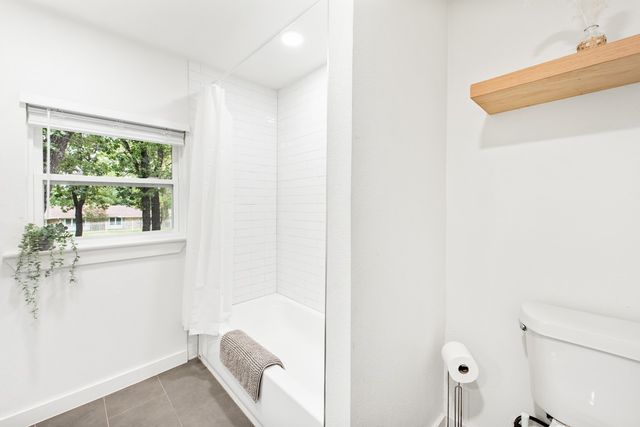 4252 Mccomas Road, Haltom City, TX 76117