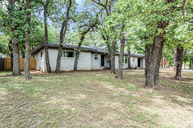 4252 Mccomas Road, Haltom City, TX 76117