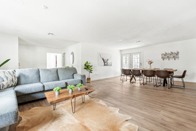 4252 Mccomas Road, Haltom City, TX 76117