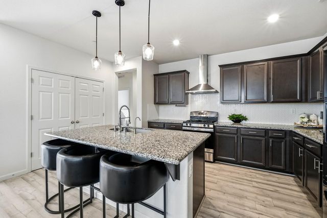 8237 Loyal Dr, Sacramento, CA 95829