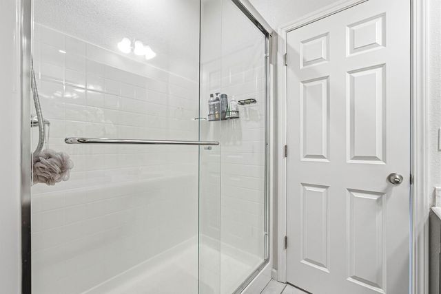 8237 Loyal Dr, Sacramento, CA 95829