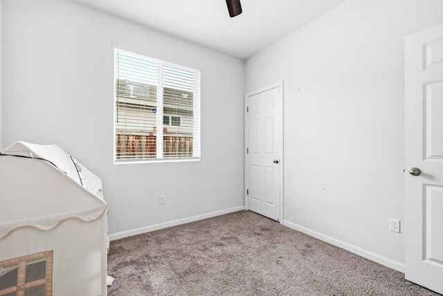 8237 Loyal Dr, Sacramento, CA 95829